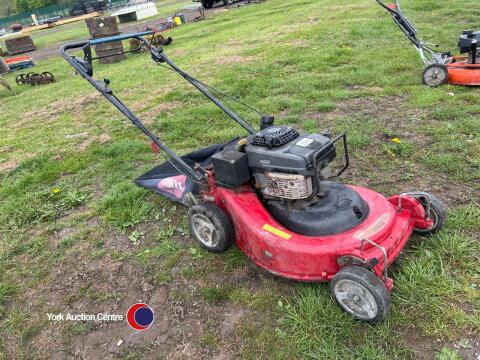 Toro Commercial Hi Vac 66 lawnmower