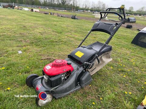 Honda HRX426 petrol lawnmower with rear roller