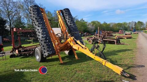 Simba 5.5m Aqueel II trailed rubber press c/w Stocks seeder, 2009