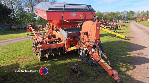 Kuhn SD liner 3m trailed direct drill, mechanical metering c/w fine seed roller, 20 coulters, electric tramline valves manually controlled, hydraulic fan driven off PTO, hydraulic marker arms, 2010