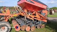 Kuhn SD liner 3m trailed direct drill, mechanical metering c/w fine seed roller, 20 coulters, electric tramline valves manually controlled, hydraulic fan driven off PTO, hydraulic marker arms, 2010 - 4