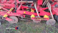 Vaderstad Rapid 600F System disc drill, rear auger tank filler, front frame wheels, 2002 - 5