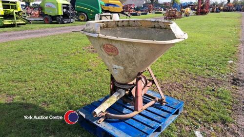 Vicon fertiliser spreader