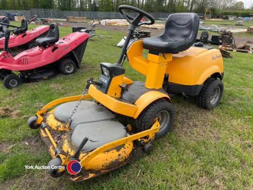 Stiga Park President ride-on mower