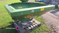 Amazone twin disc fertiliser spreader with hydraulic shut off - 2