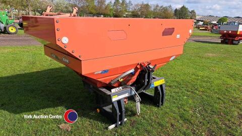 Kuhn MDS 20.2 fertiliser spreader, never used