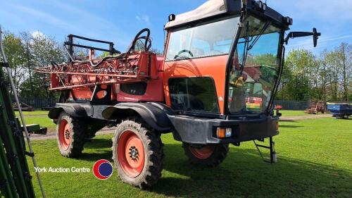 Sands SLC 4000 24m self propelled sprayer, 4000lt, 7 auto section control, row crop wheels, AU05 EUK