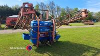 Gem boom sprayer