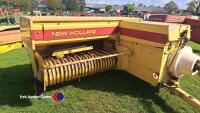 New Holland 940 baler - 2