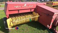 New Holland 370 baler - 2