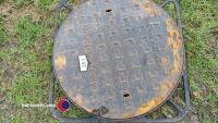 New cast iron manhole cover including frame - 2