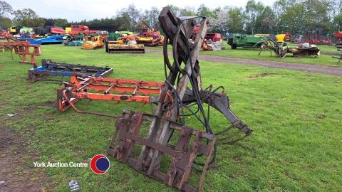 High lift bale grab with Euro bracket fittings