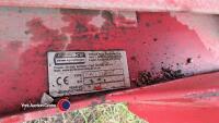 Redrock Bale squeeze for round and square bales, Quicke brackets - 3
