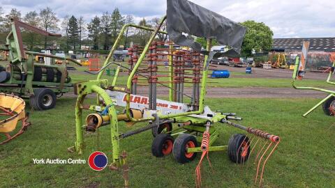 Claas Liner 390s single rota rake