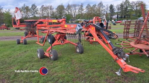 Kuhn GA7932 7.16m grass rake, 2017, control box in office
