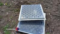 2 x resin/galvanised manhole covers, 600mm x 600mm - 2