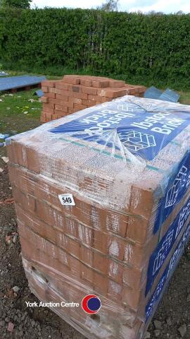 2 x pallets of Ibstock Ivanhoe Old Village bricks, 430 per pallet