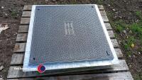 2 x manhole covers, 600mm x 600mm - 3