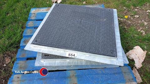 Manhole cover, 600mm x 460mm