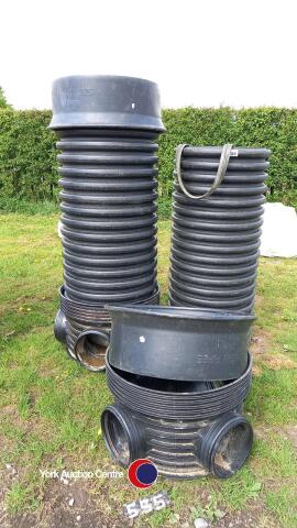 2 x 230mm manhole bases, risers and covers