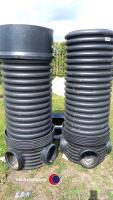 2 x 230mm manhole bases, risers and covers
