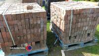 2 x pallets of Ash Antique Red bricks, 500 per pack, 1000 in total - 2