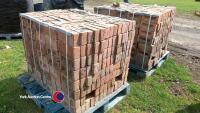 2 x pallets of Ash Antique Red bricks, 500 per pack, 1000 in total - 3