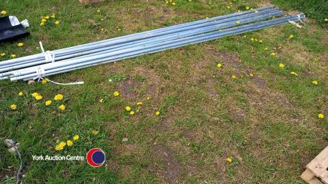 24 x 3.6m galvanised conduit tubing