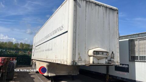 32ft tandem-axle box trailer
