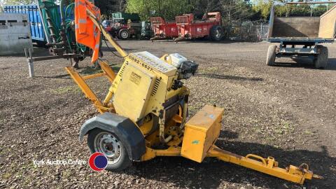 Bomag BW71E roller on trailer, starts, vibrate, drives forward and reverse