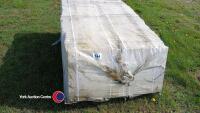 Pallet of approx 70 buff paving slabs, 450mm x 450mm