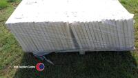 Pallet of approx 70 buff paving slabs, 450mm x 450mm - 2