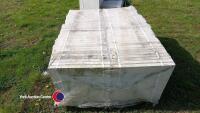 Pallet of approx 70 buff paving slabs, 450mm x 450mm - 3