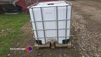 Clean IBC with frame