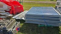 17 x site fencing panels and feet and joints - 5