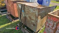 Heavy duty hand tip skip