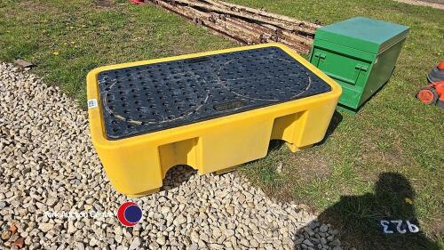 Fuel drip tank