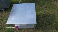 Stainless steel table - 2