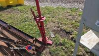 Manual tyre machine