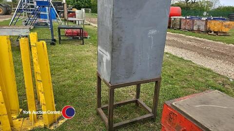 Steel box with lift up lid