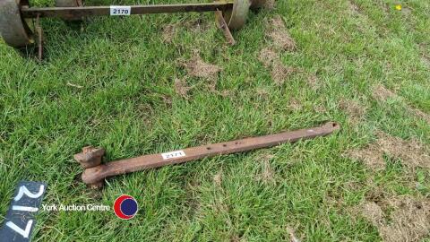 Rear hydraulic lift arm, maybe from a Fordson Major