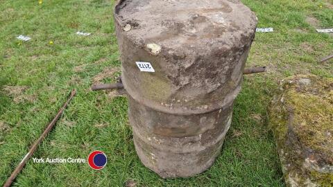 Concrete rear counterweight for a tractor