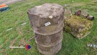 Concrete rear counterweight for a tractor - 2