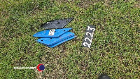 4 x plough points