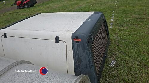 Single cab pickup rear canopy