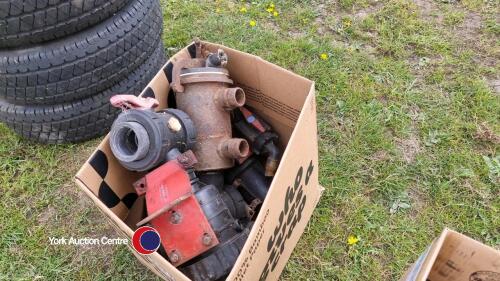 Sprayer filters and fittings