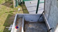 Pickup toolbox with gullwinged lift up doors, locking with keys, heavy duty construction - 2