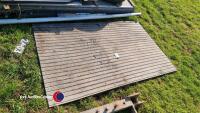 Horse box floor mats