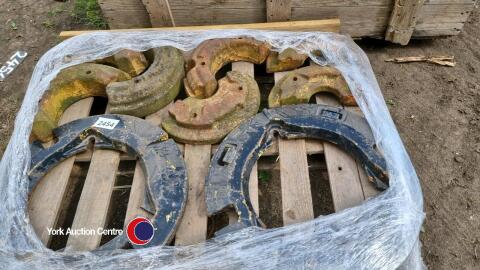 Tractor wheel weights