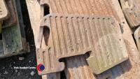 10 Leyland wafer weights, 33kg each - 3